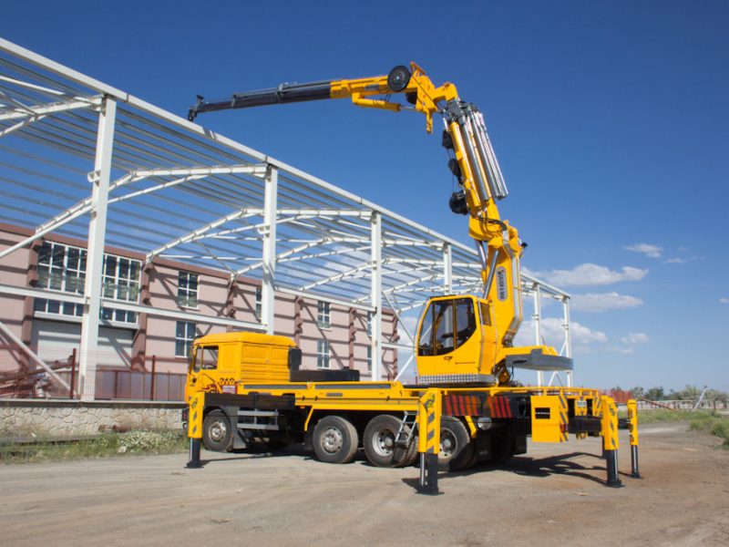 Rising to New Heights Mobile Cranes Market Gears Up for a 6.3 CAGR