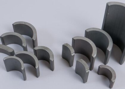Arc Ferrite Magnet Market