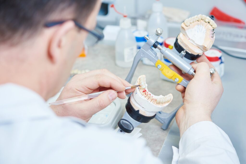 Dental Laboratories Market