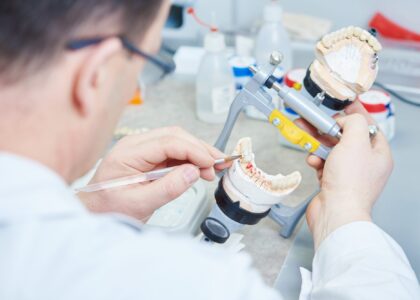 Dental Laboratories Market