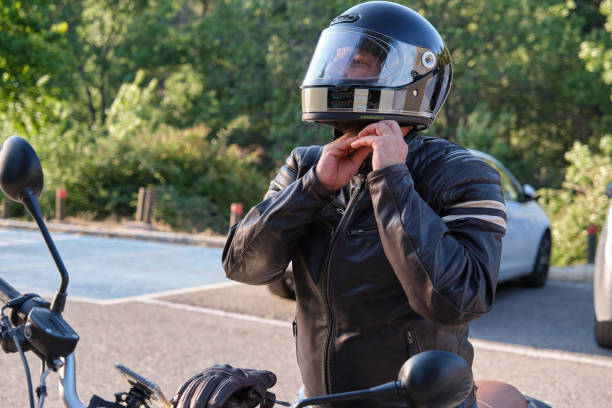 Motorcycle Helmet Market