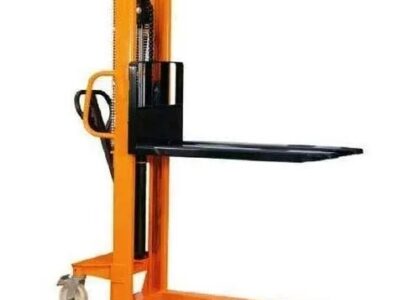 Industrial Stackers Market