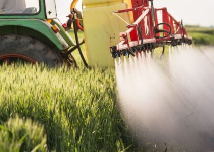 Agricultural Sprayers Market