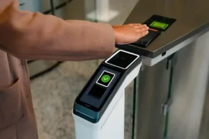 Contactless Biometric Technology Market