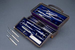 Surgical Instruments Packaging Market