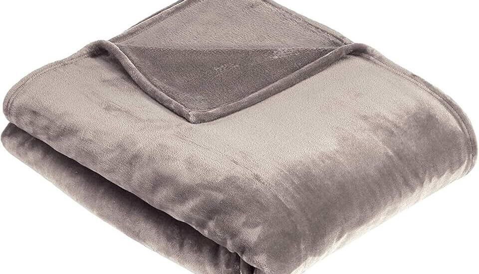 Plush Blanket Market