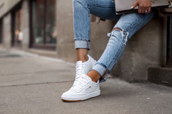 Women Sneakers Market