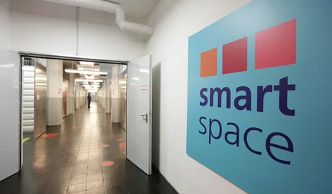 Smart Space Market