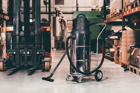 Industrial Vacuum Cleaner Market