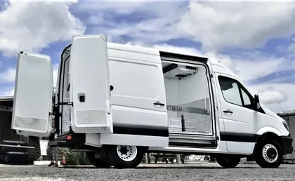 Refrigerated Vans Market